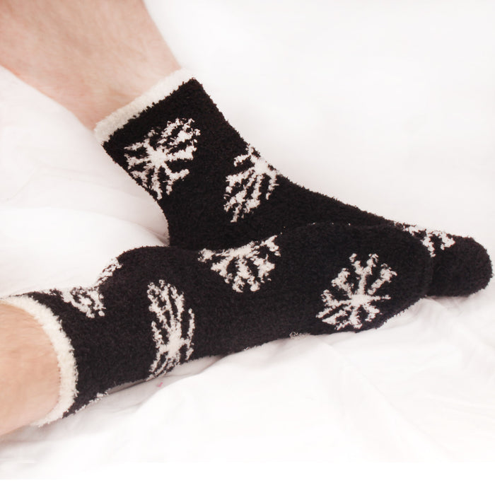 Bamboomn Women's M/L/XL Super Soft Warm Cozy Fuzzy Snowflake Home Socks - 4 Pair