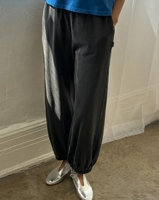 ban do Balloon Pants - Almost Black