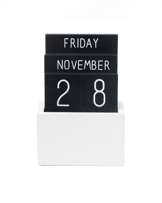 Ban Do Black Wooden Perpetual Calendar