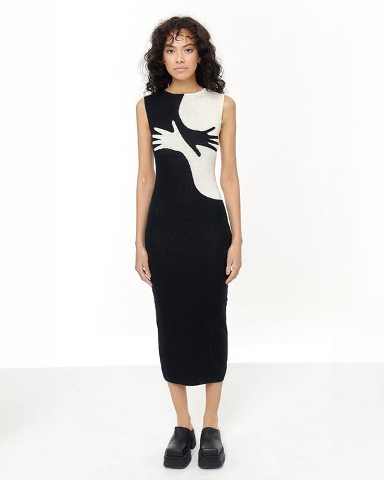 ban do Hansey Knit Midi Dress