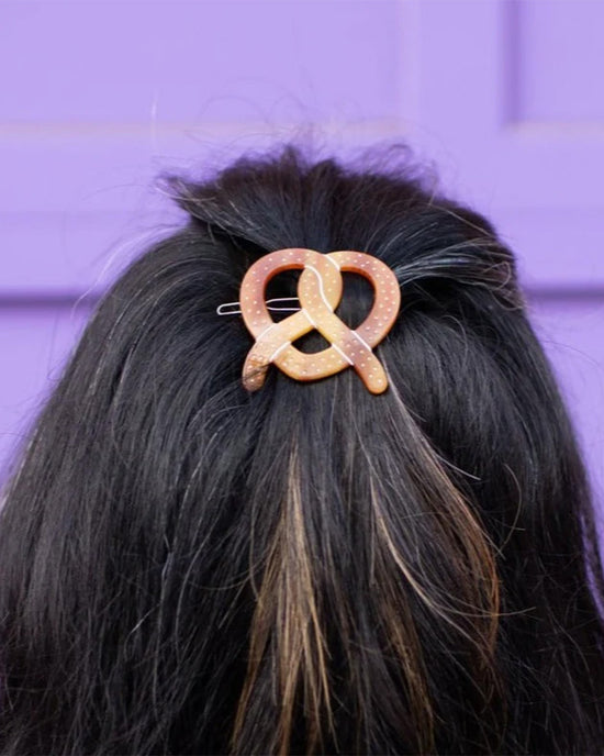 Ban Do Pretzel Clasp Clip