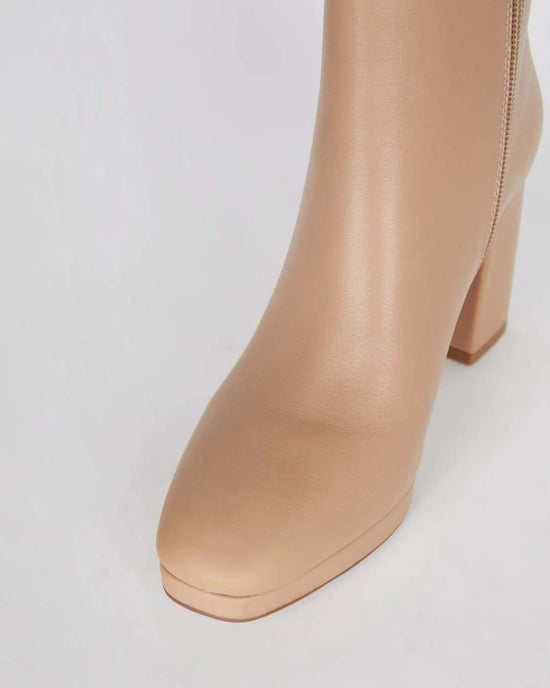 Ban Do Rachel Heeled Boot - Clay
