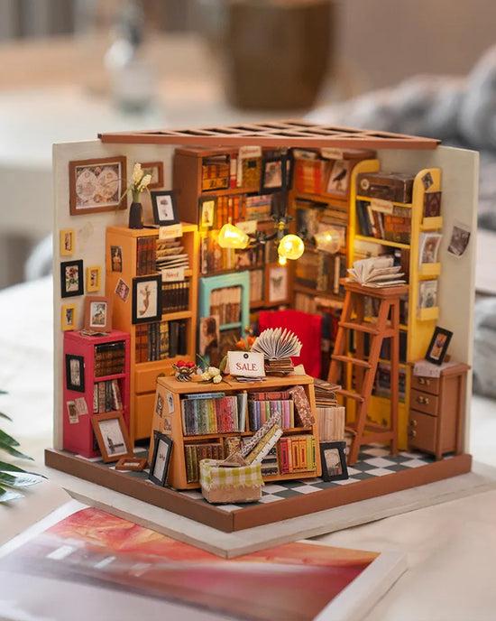 Ban Do Sam's Study Miniature DIY Craft Kit