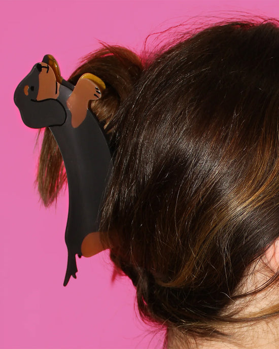 Ban Do Soufflé The Weenie Dog Hair Claw