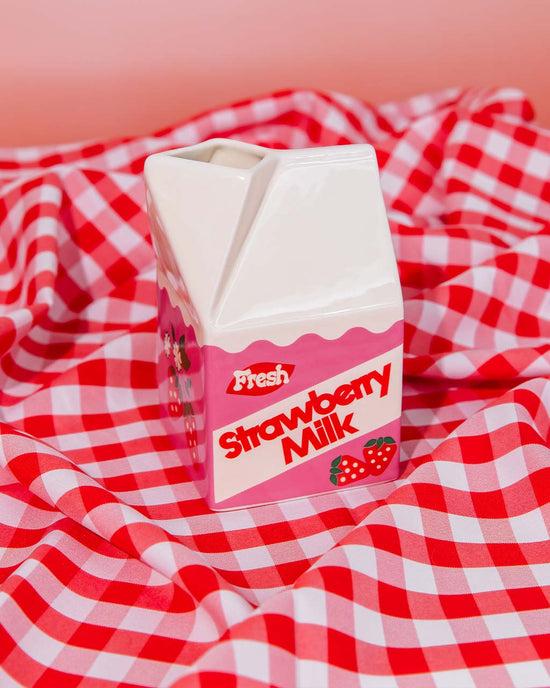 Ban Do Strawberry Milk Vase