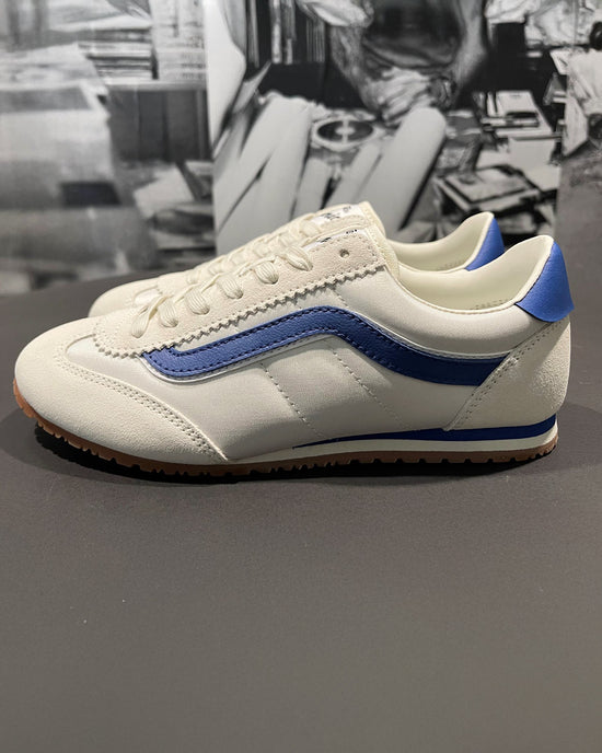 ban do Super Low Pro Sneaker - Marshmallow + True Blue