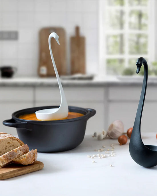 Ban Do Swanky Floating Swan Ladle