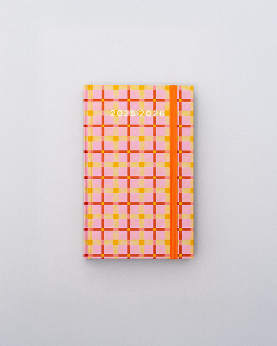 ban do Classic 17-Month Academic Planner - Pink Plaid