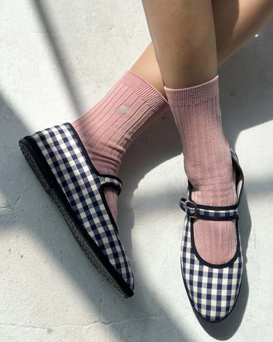 ban do Embroidered Her Socks - Pink Soda + Silver Seashell
