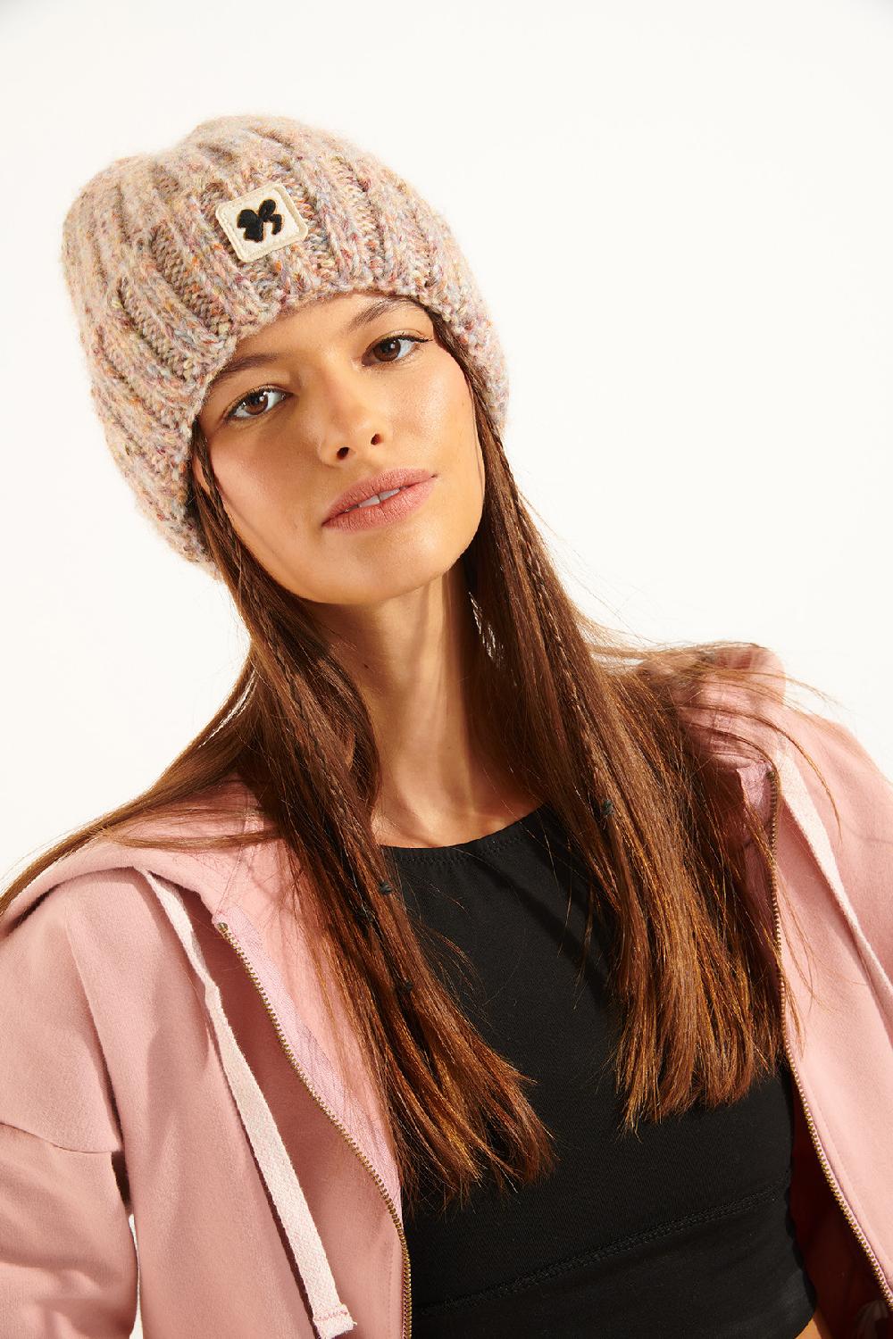 banana moon Beanie Ecru DANO BLUR