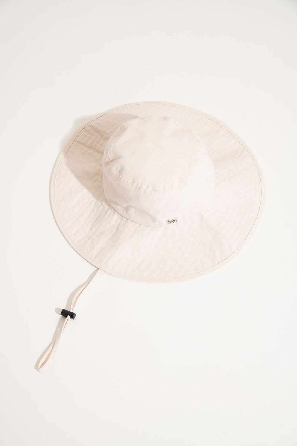 Banana Moon HAT Ecru SUNAOS SKYHOOD