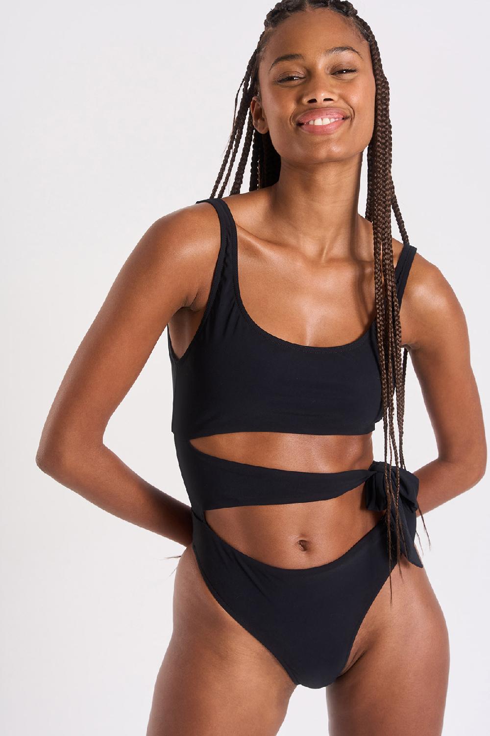 Banana Moon ONE PIECE Black TREASURE BLACK
