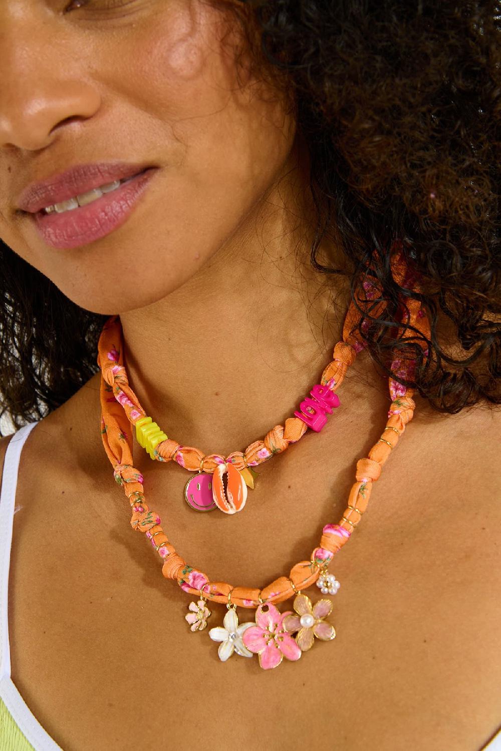 Banana Moon Short Necklace Orange SMALLRUB CHOCKER