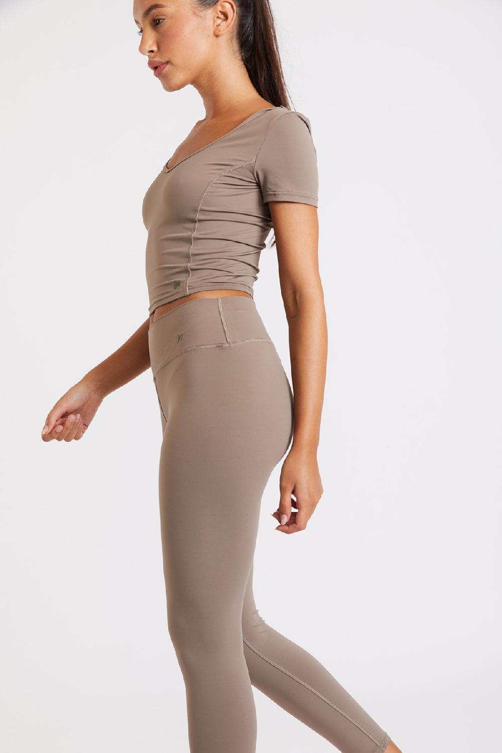 Banana Moon T-shirt Brown MANTRA WELLNESS