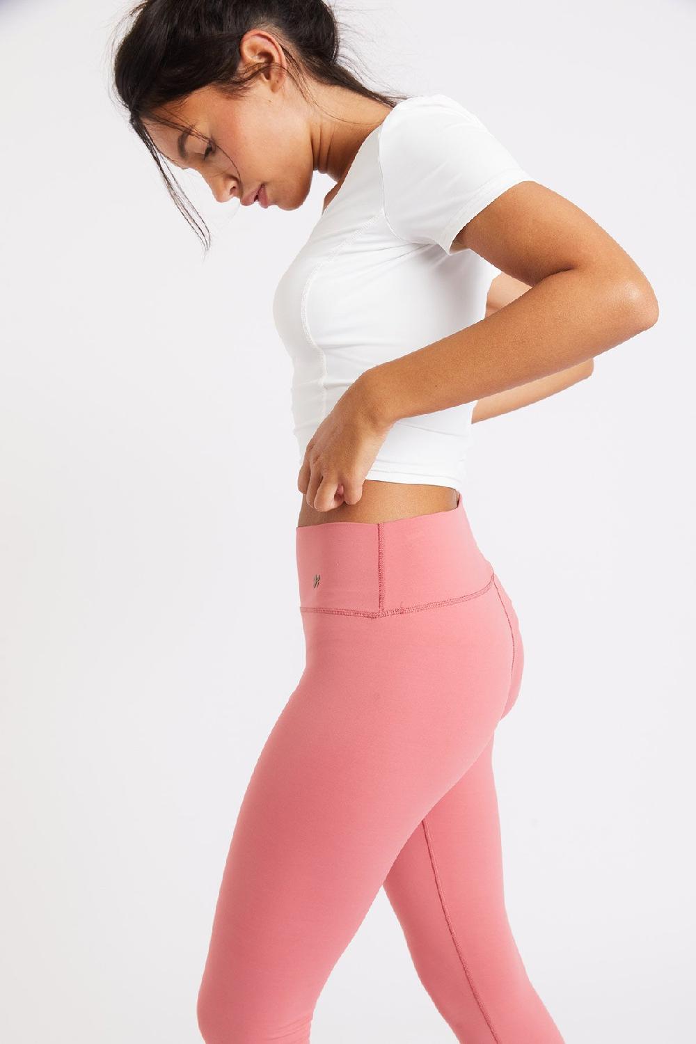 Banana Moon T-shirt Ecru MANTRA WELLNESS