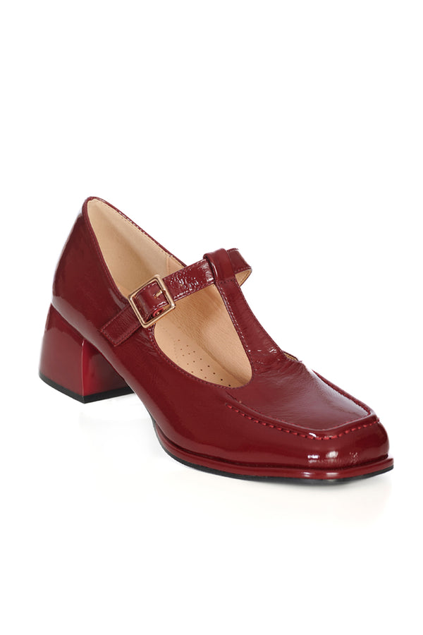 banned alternative Banned Alternative UNFORGETTABLE ELIZABETH PUMPS