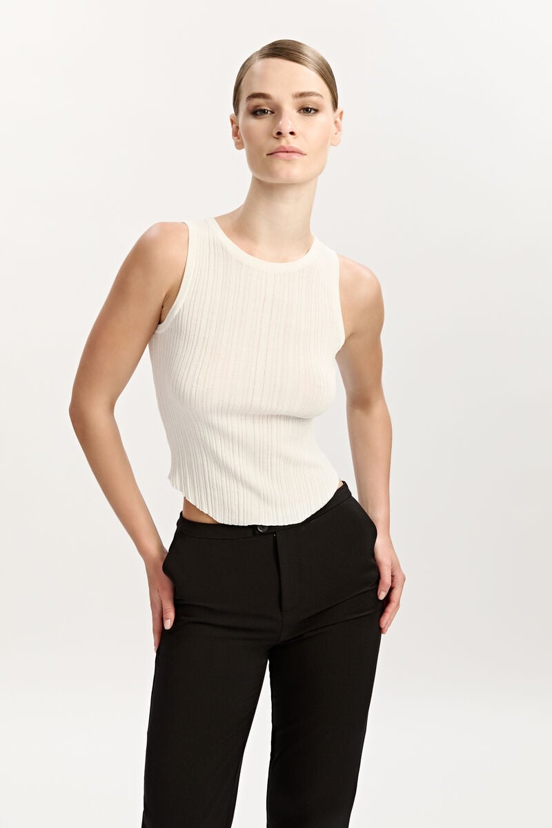 Bardot Ellera Capri Short In Black