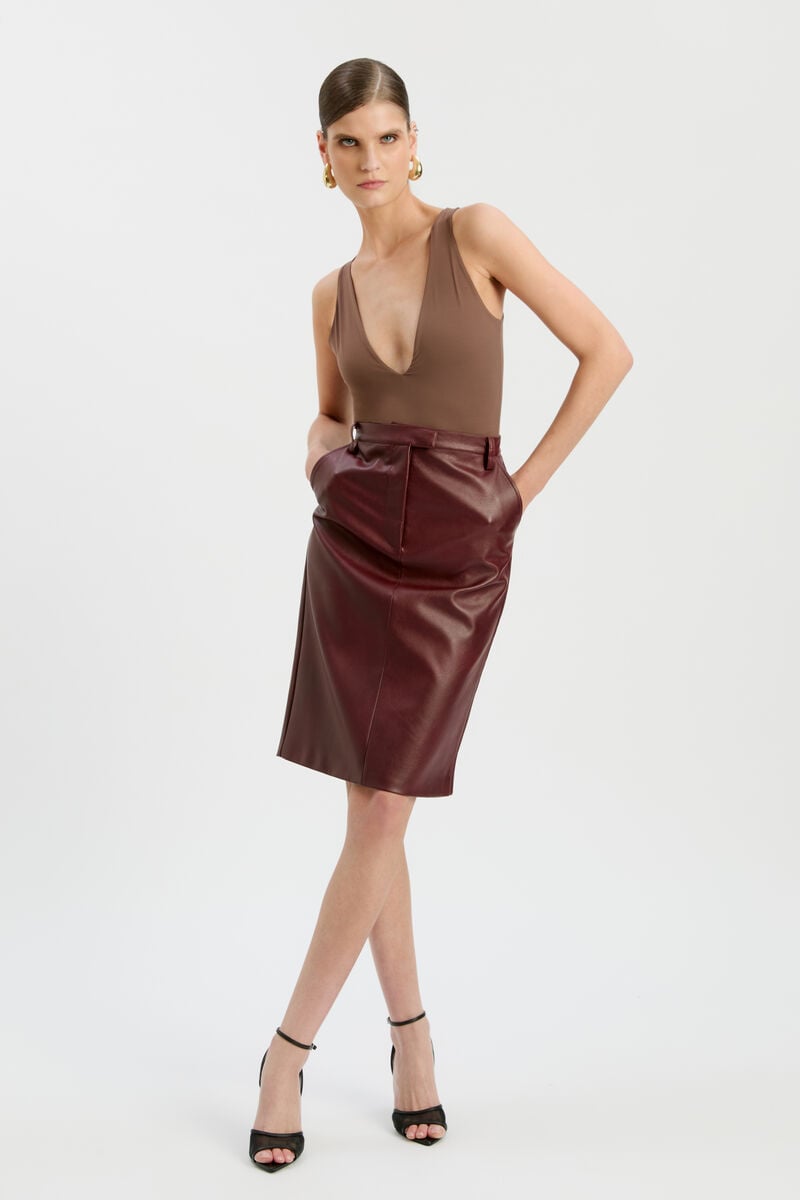 Bardot Fina Low Cut Bodysuit In Chocolate