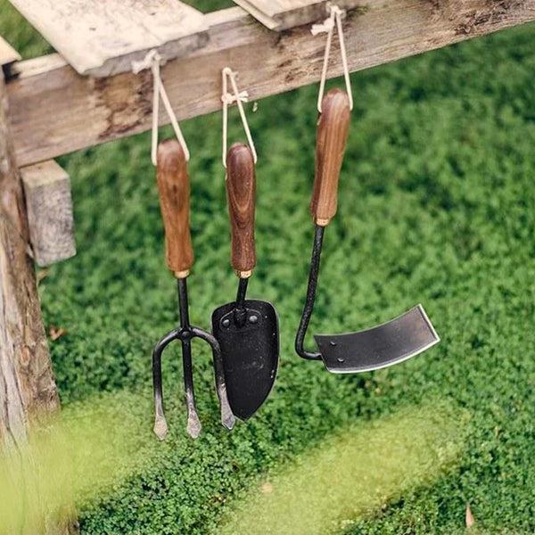 Barebones Square Hand Hoe