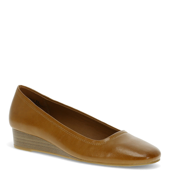 baretraps Covette Wedge Slip On