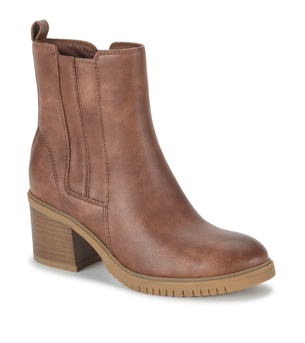 baretraps Feeney Block Heel Boot