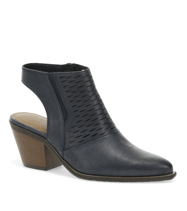 baretraps Yangley Block Heel Bootie