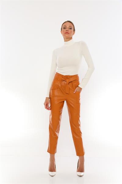 basics and more Basics&More Women Belted Camel Leather Trousers - P01