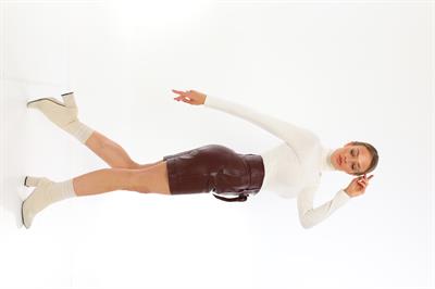 Basics And More Basics&More Women Belted Plum Leather Shorts - S01