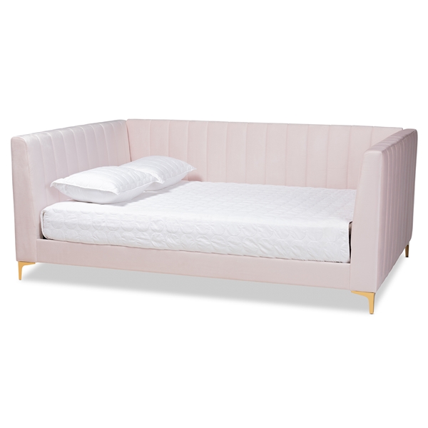 baxton studio Baxton Studio Oksana Modern Contemporary Glam and Luxe Light Pink Velvet Fabric Upholstered and Gold Finished Full Size Daybed