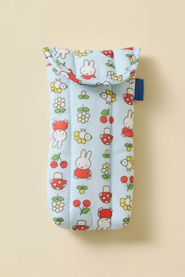 bdg urban outfitters BAGGU & Miffy Puffy Glasses Sleeve