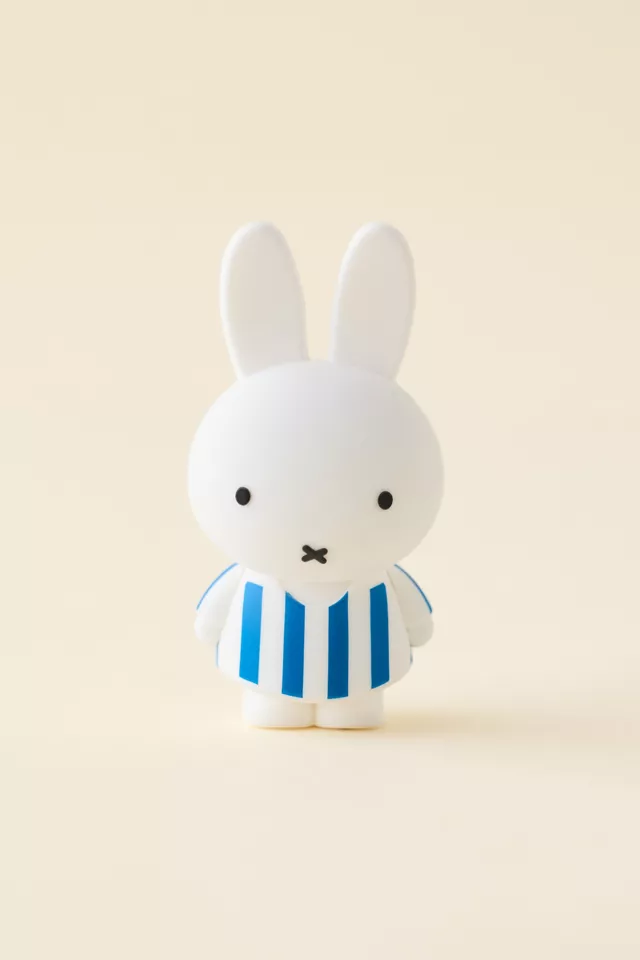 Bdg Urban Outfitters Smoko Miffy Blind Box Figure