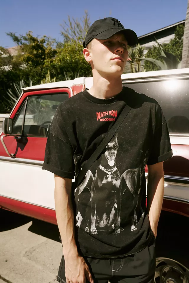 bdg urban outfitters Death Row Records Doberman Graphic Tee