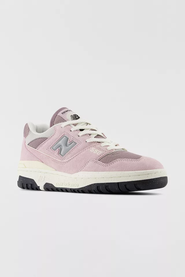 Bdg Urban Outfitters New Balance Women's 550 Sneaker
