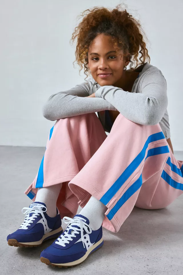 bdg urban outfitters Saucony Women's Trainer 80 Sneaker