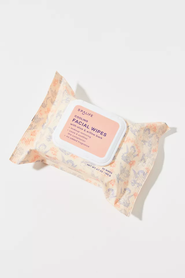 bdg urban outfitters UO Cooling Facial Wipe 30-Count