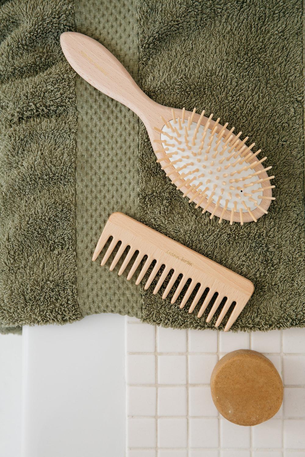 Be Home Andree Jardin Beech Wood Tradition Big Detangling Brush
