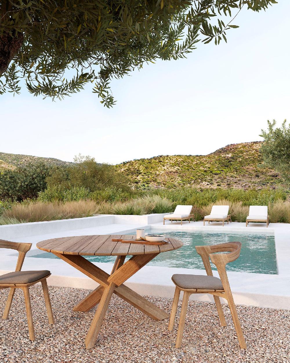 Be Home Circle Solid Teak Outdoor Dining Table 54"