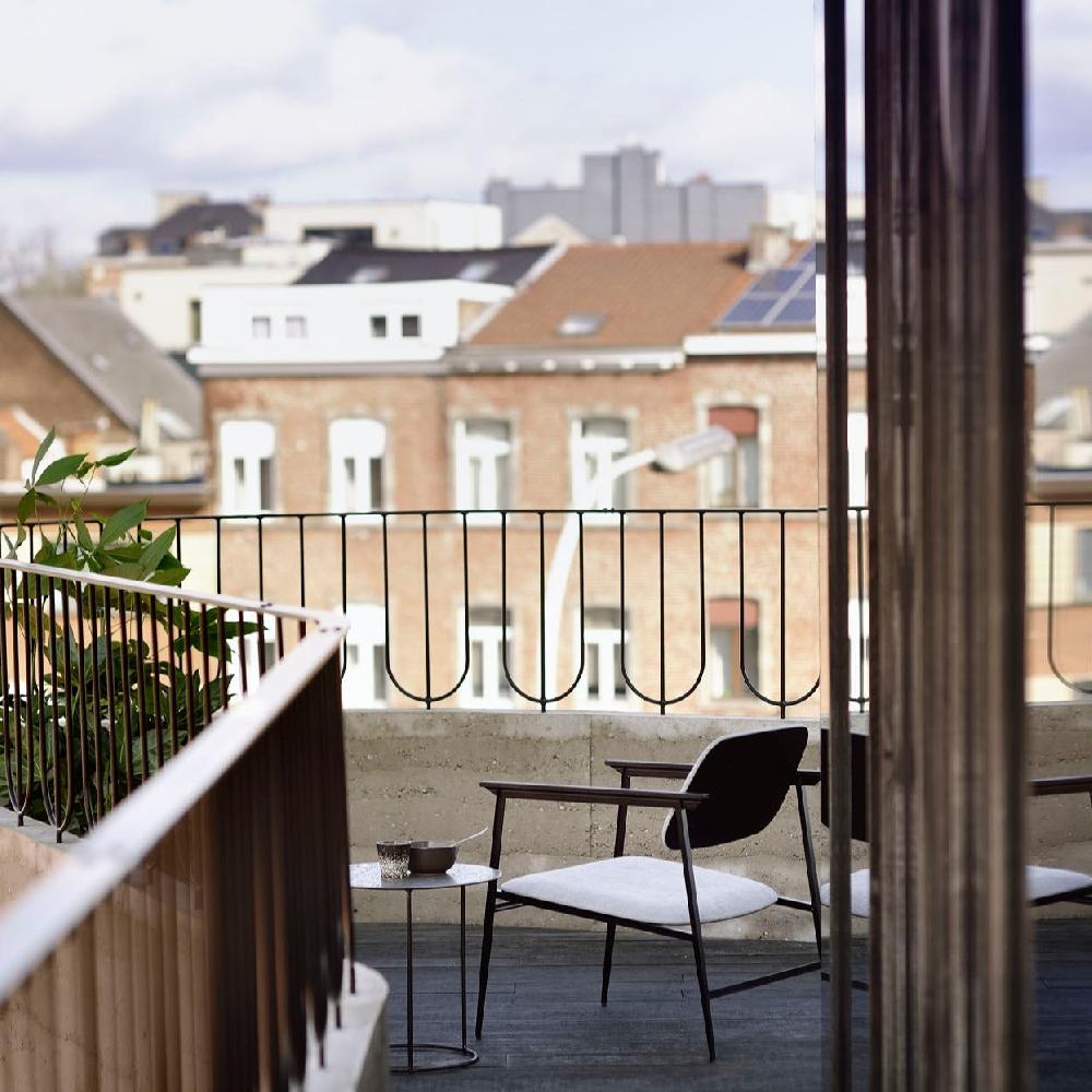 Be Home DC Fabric Lounge Chair Light Grey