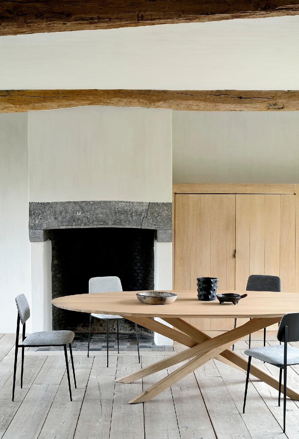 Be Home Mikado Solid Oak Oval Dining Table