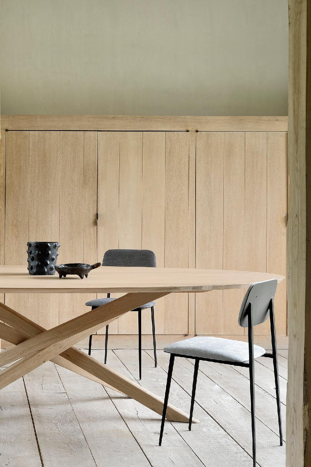 Be Home Mikado Solid Oak Oval Dining Table