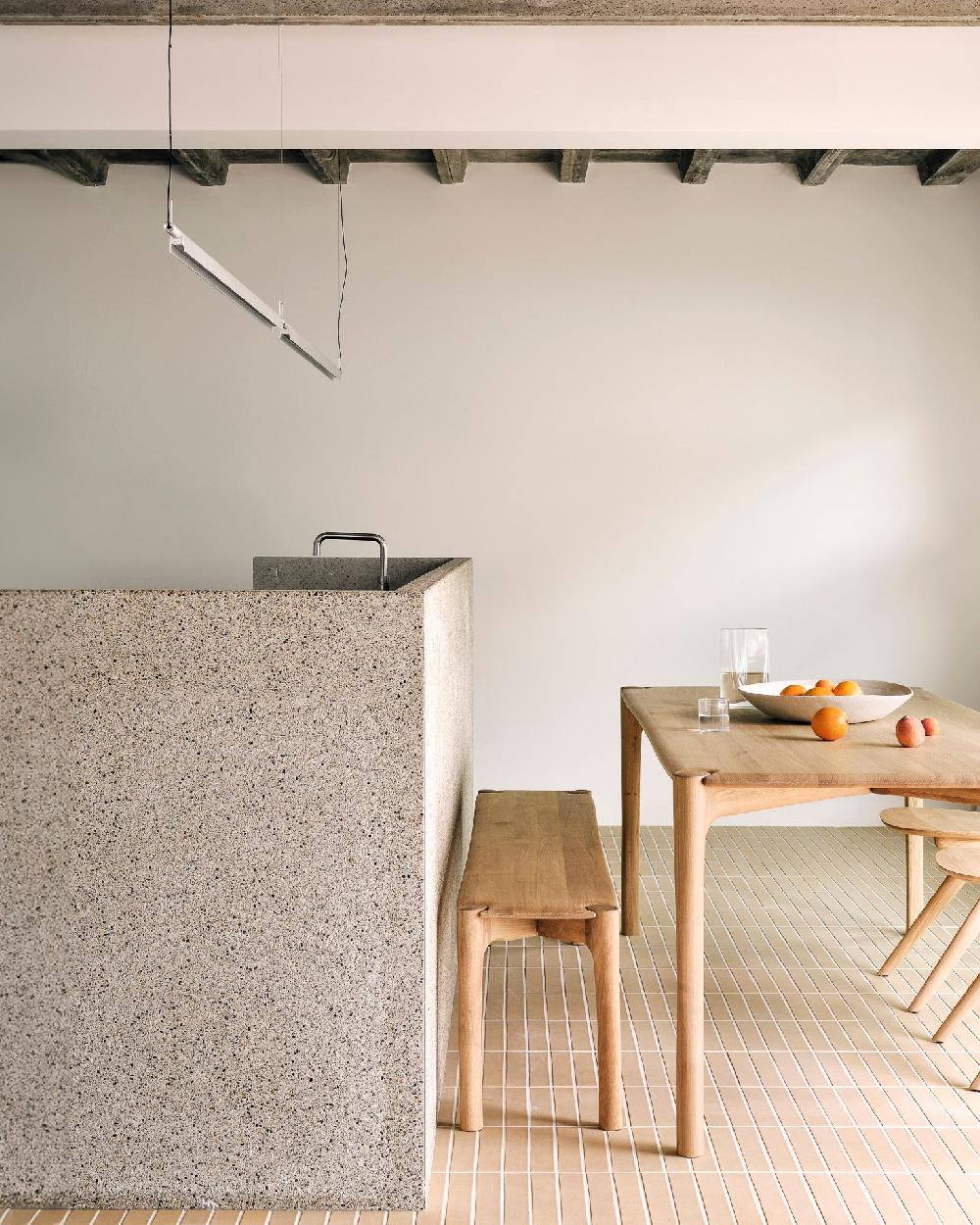 Be Home PI Solid Oak Bench 65"