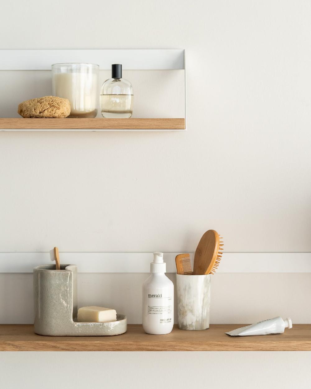 Be Home Ribbon Solid Oak Shelf With White Metal 55"