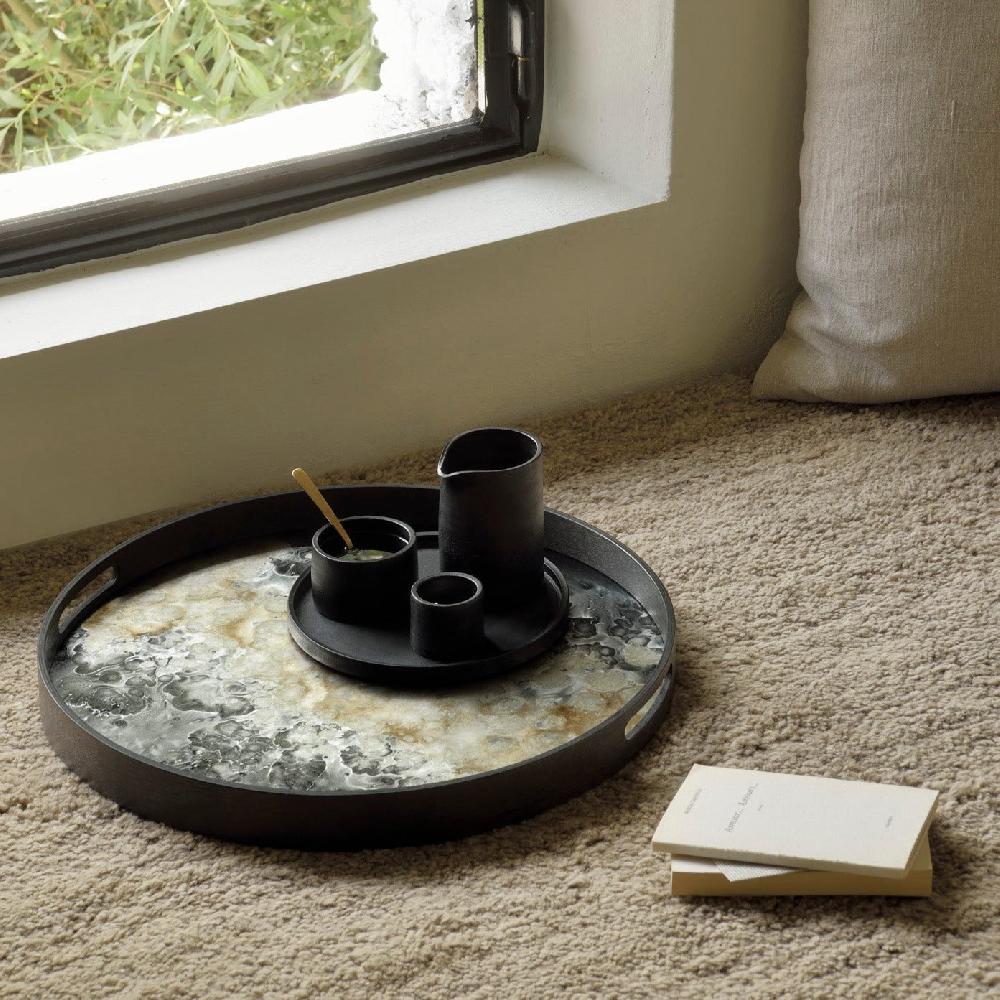 Be Home Round Glass Organic Tray Black