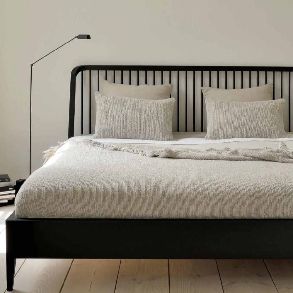 be home Spindle Solid Black Oak Bed King