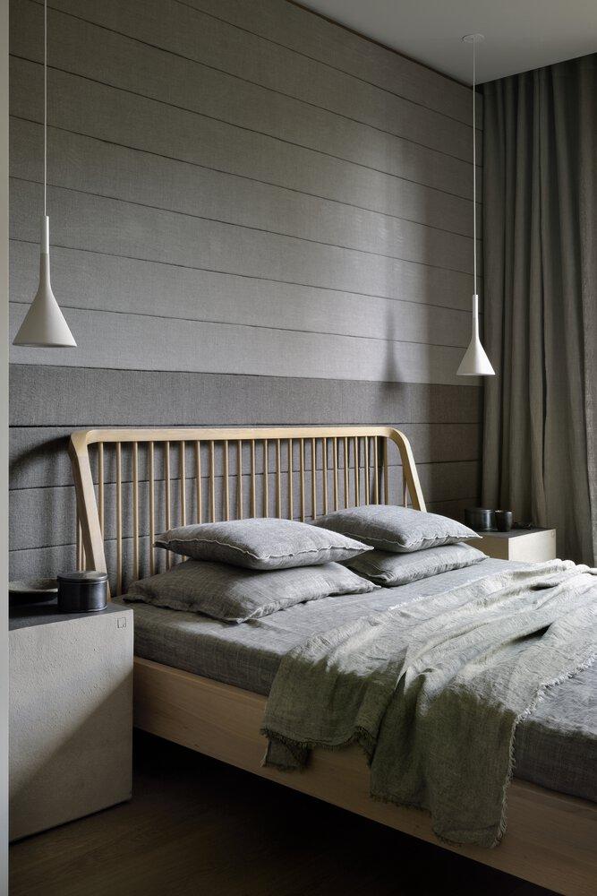 Be Home Spindle Solid Oak Bed King