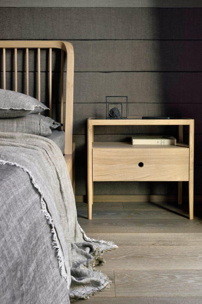 Be Home Spindle Solid Oak Bed King