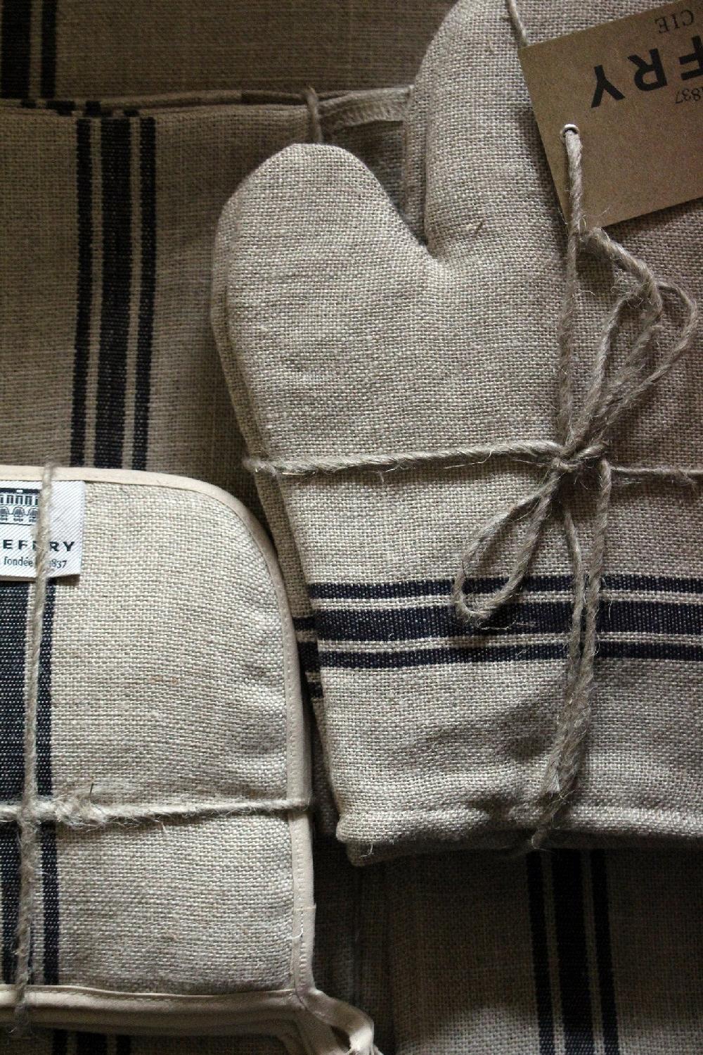 Be Home Thieffry Belgian Linen Oven Mitt Black