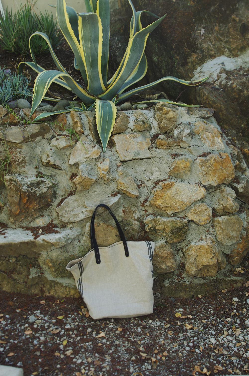 Be Home Thieffry Belgian Linen Wall Hanger