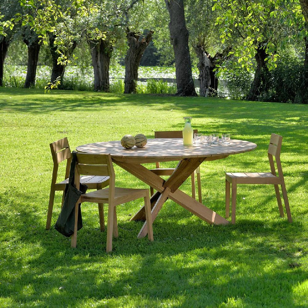 Be Home Circle Solid Teak Outdoor Dining Table 64.5"