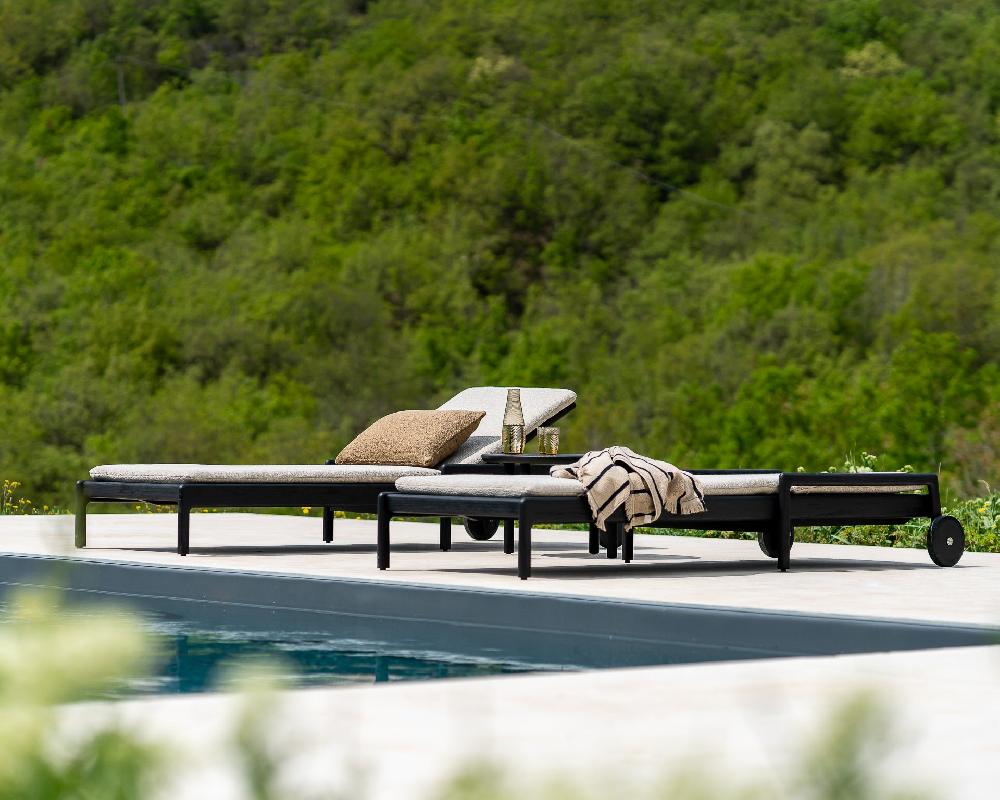 Be Home Jack Outdoor Adjustable Lounger Varnished Teak Black Natural Fabric Thin Cushion